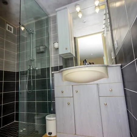 בית אירוח A 1okm Des Plages Du Debarquement, Chez Sabrina, Entre Et Campagne, Proximite Caen, Bayeux, Arromanches, Aeroport Carpiquet