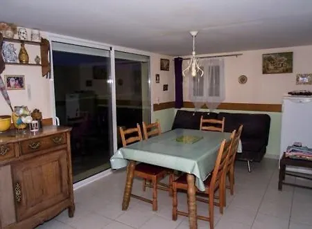 A 1okm Des Plages Du Debarquement, Chez Sabrina, Entre Et Campagne, Proximite Caen, Bayeux, Arromanches, Aeroport Carpiquet ホームステイ *